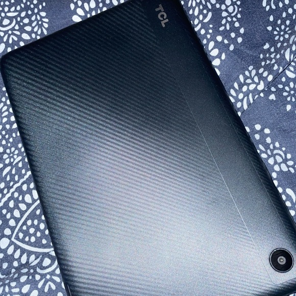 TCL Tab 8 LE - Picture 2 of 3
